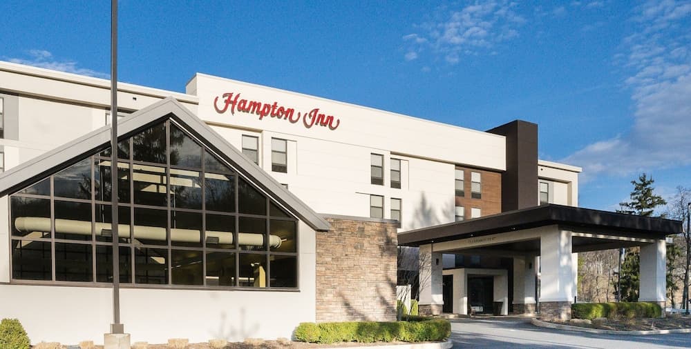 Hampton Inn Clarks Summit main