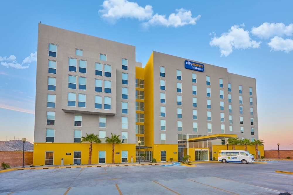 City Express Hermosillo Expo main