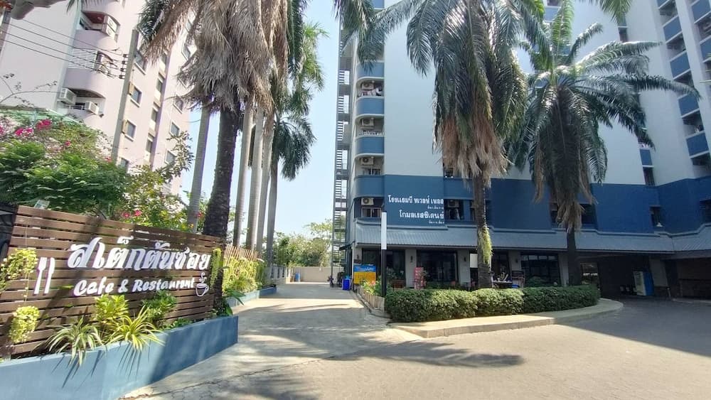 Komol Residence Bangkok main