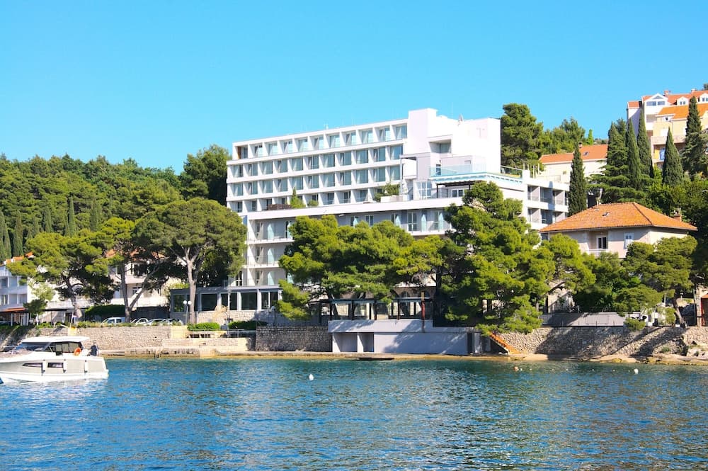 Cavtat main