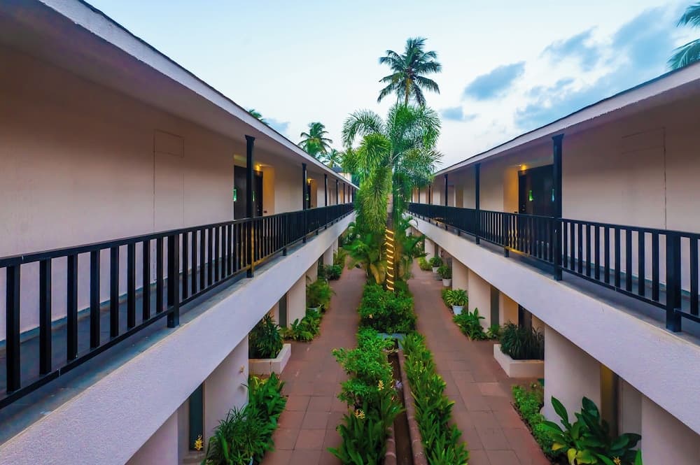 O Hotel Goa Candolim Beach main