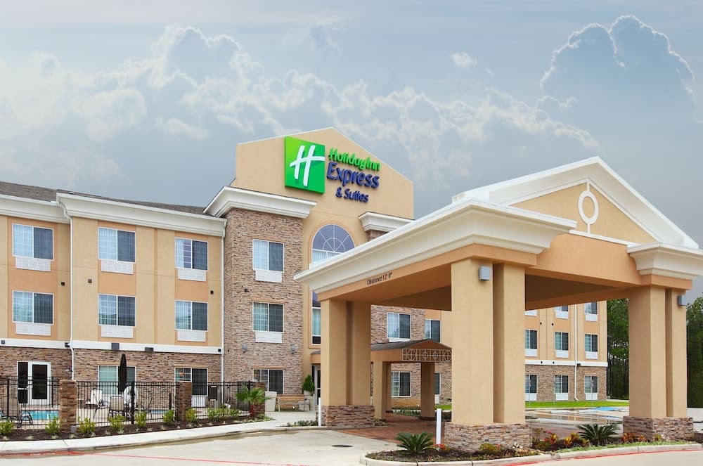Holiday Inn Express And Suites Carthage main