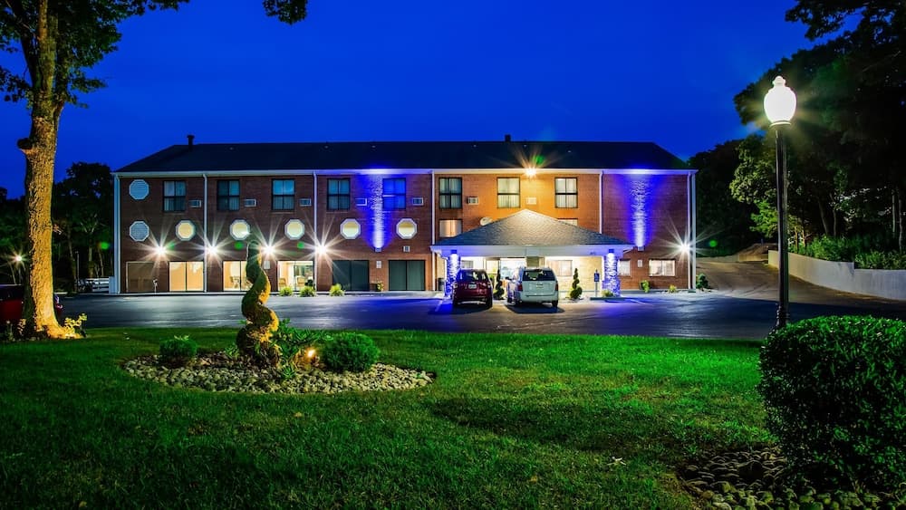 Best Western Cape Cod Hotel main