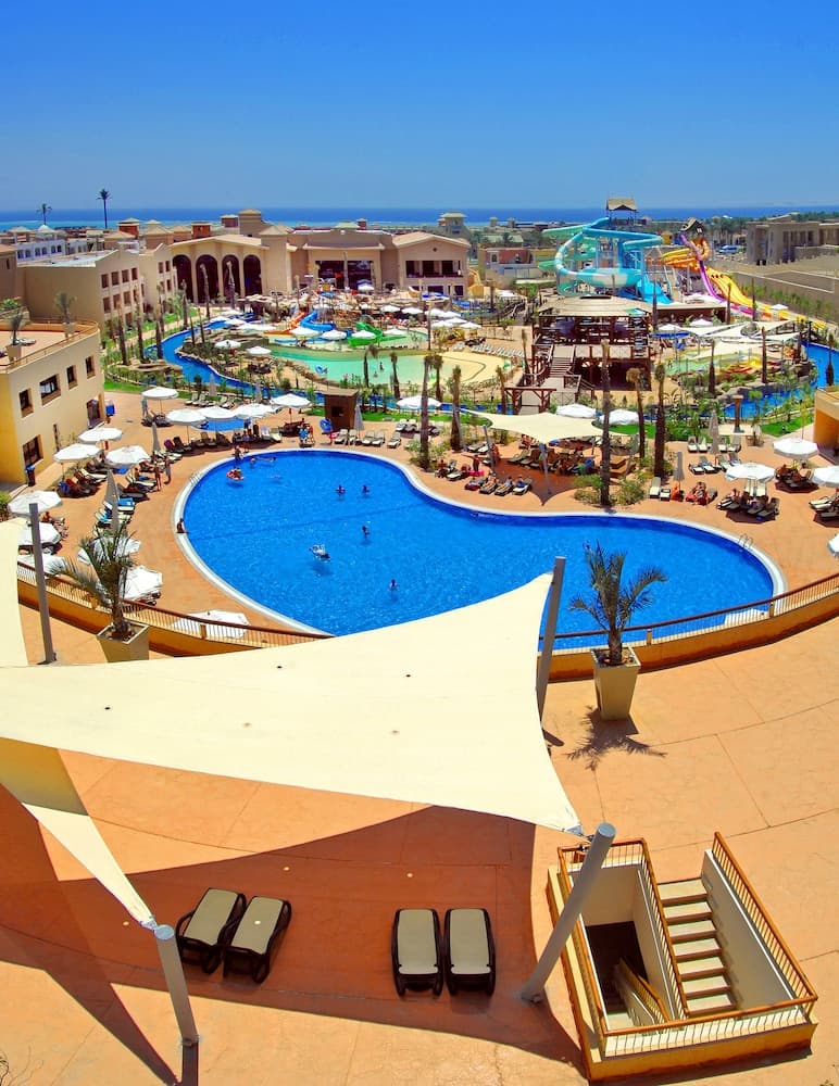 Coral Sea Aqua Club main