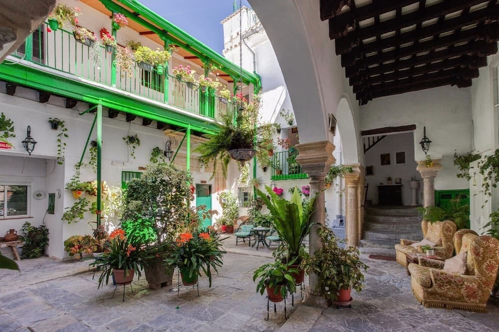 Apartamentos Jerez main