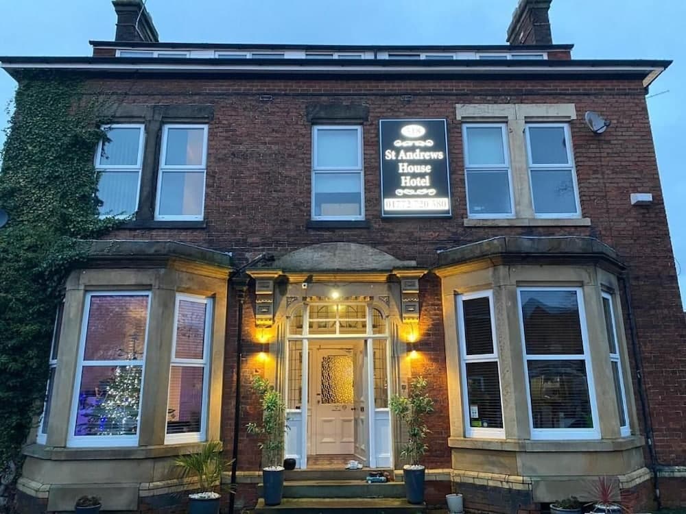St Andrews House Hotel main