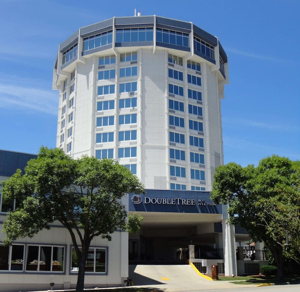 DoubleTree by Hilton Hotel Jefferson City main