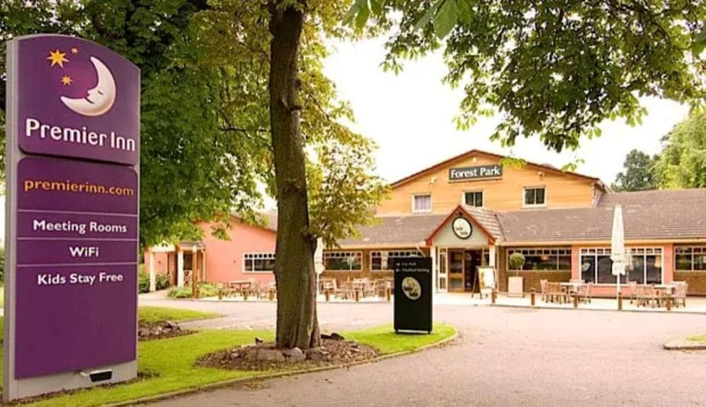 Premier Inn Leicester (Forest East) main