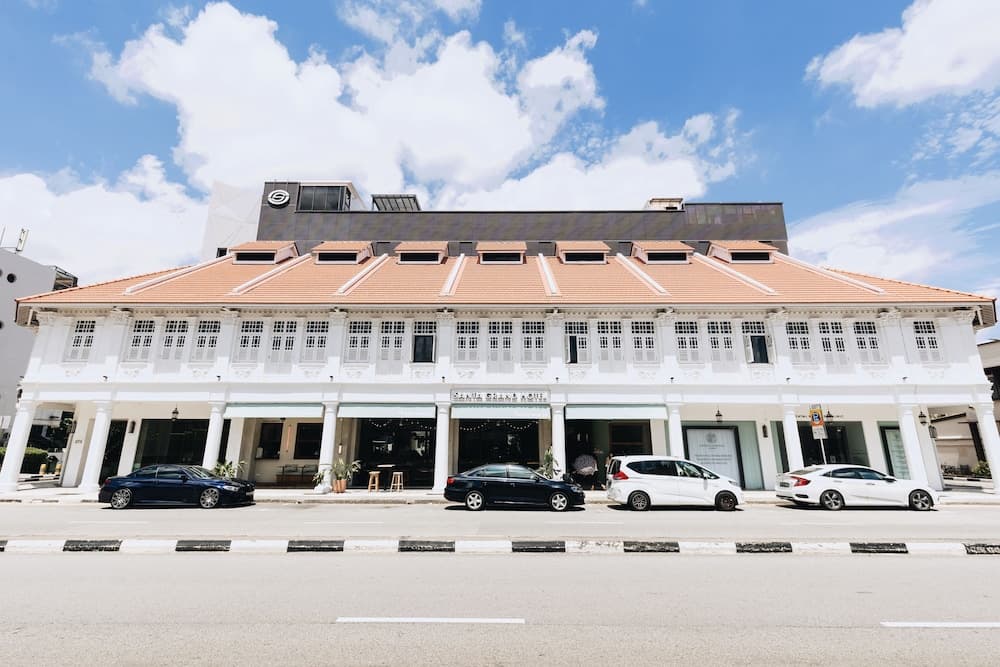 Santa Grand Hotel East Coast main