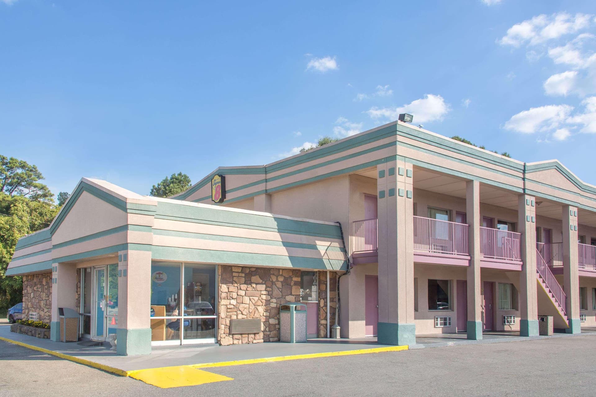 Super 8 By Wyndham Durham/University Area main