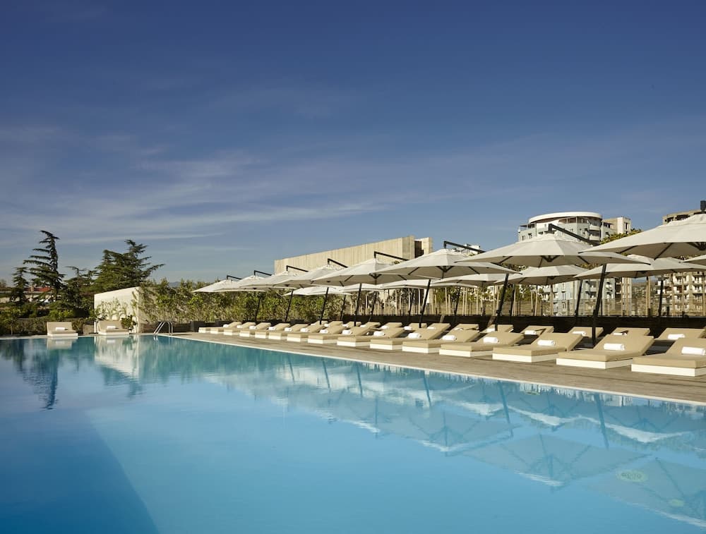 Holiday Inn Tbilisi main