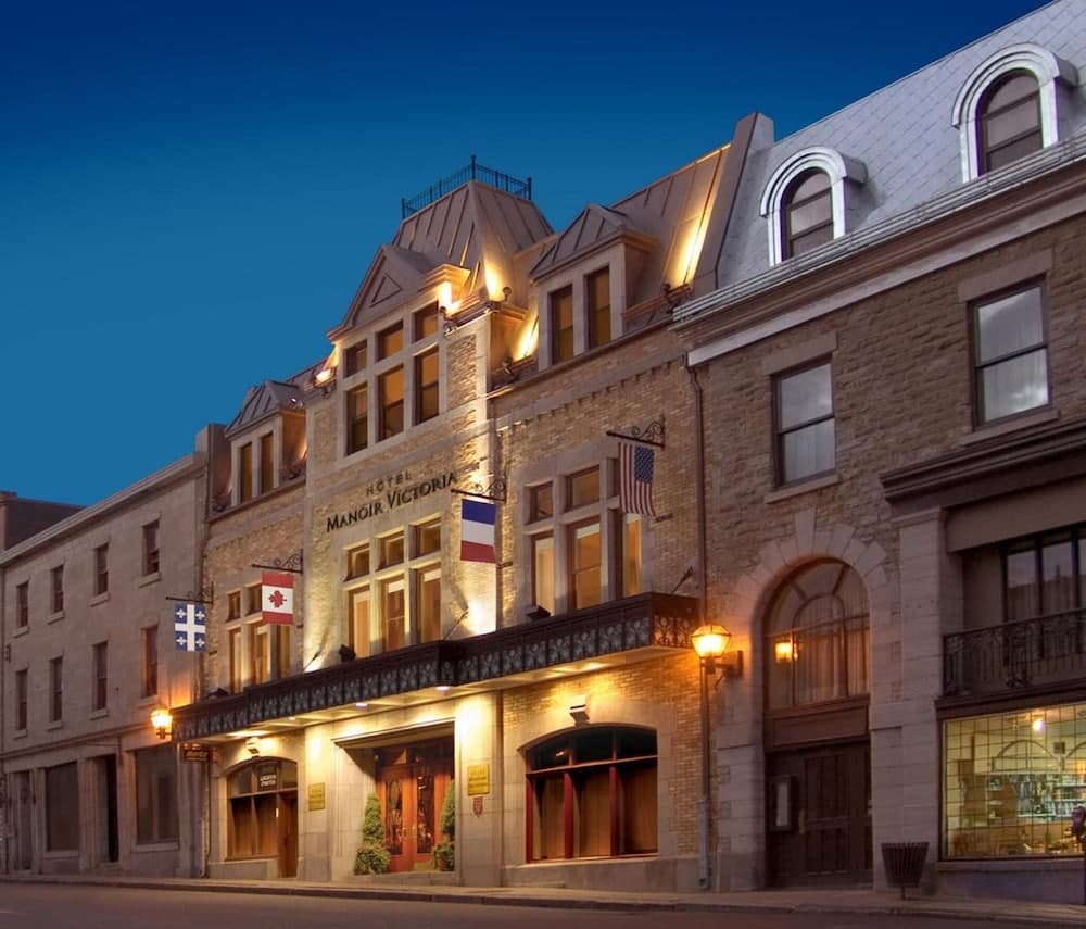 Manoir Victoria main