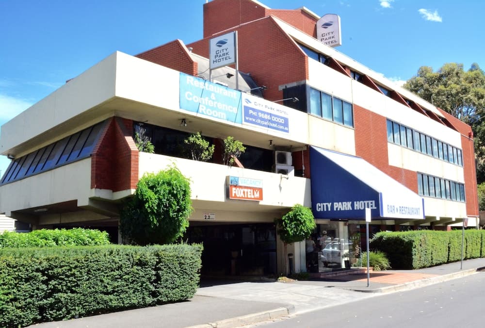 Best Western Park main