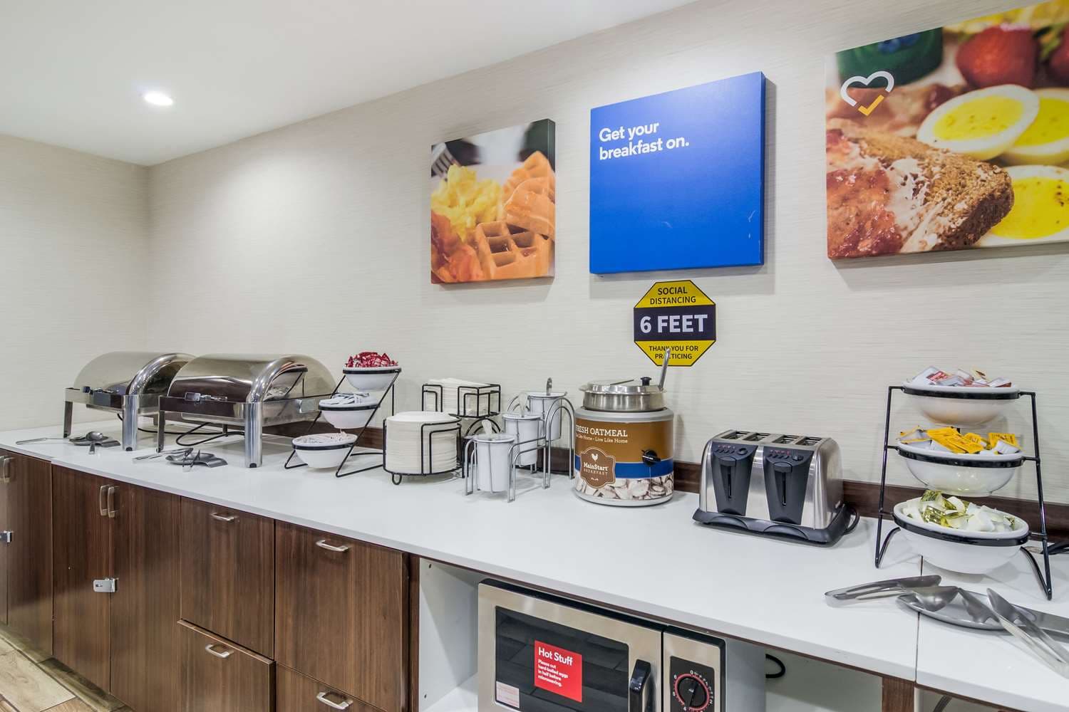 Comfort Inn & Suites main