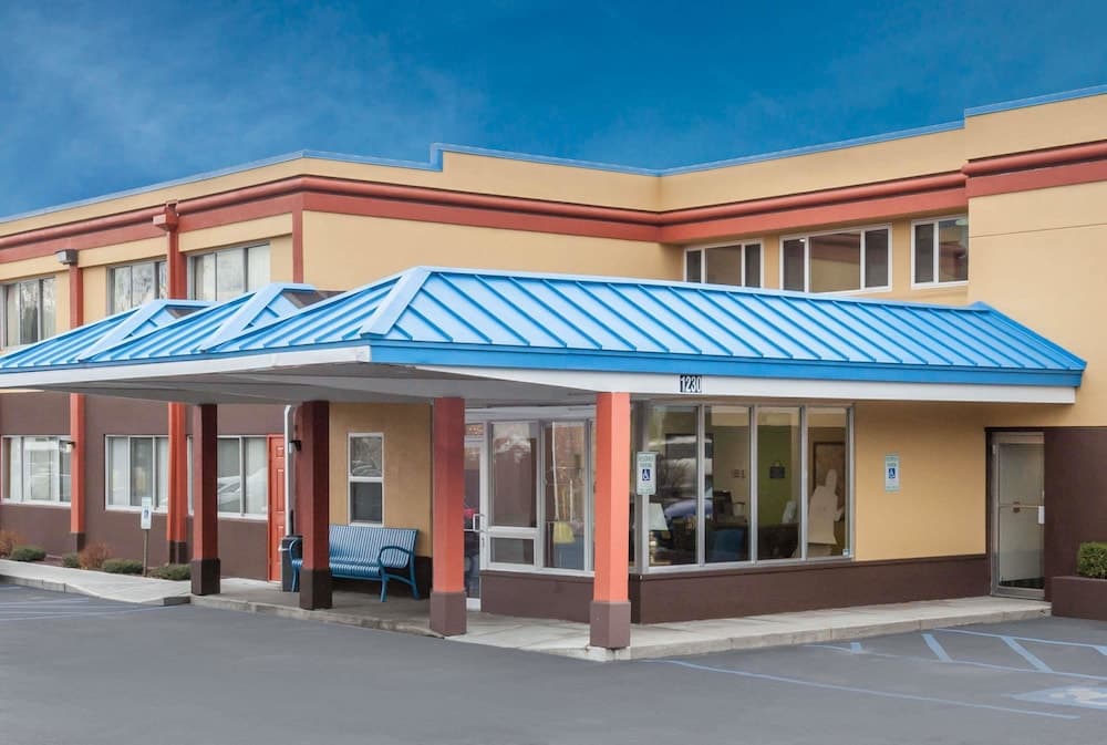 Days Inn by Wyndham Albany SUNY main