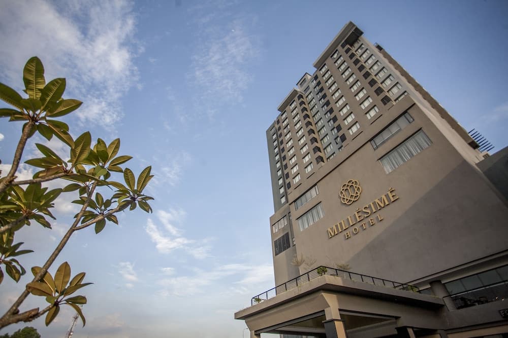 Millesime Hotel main