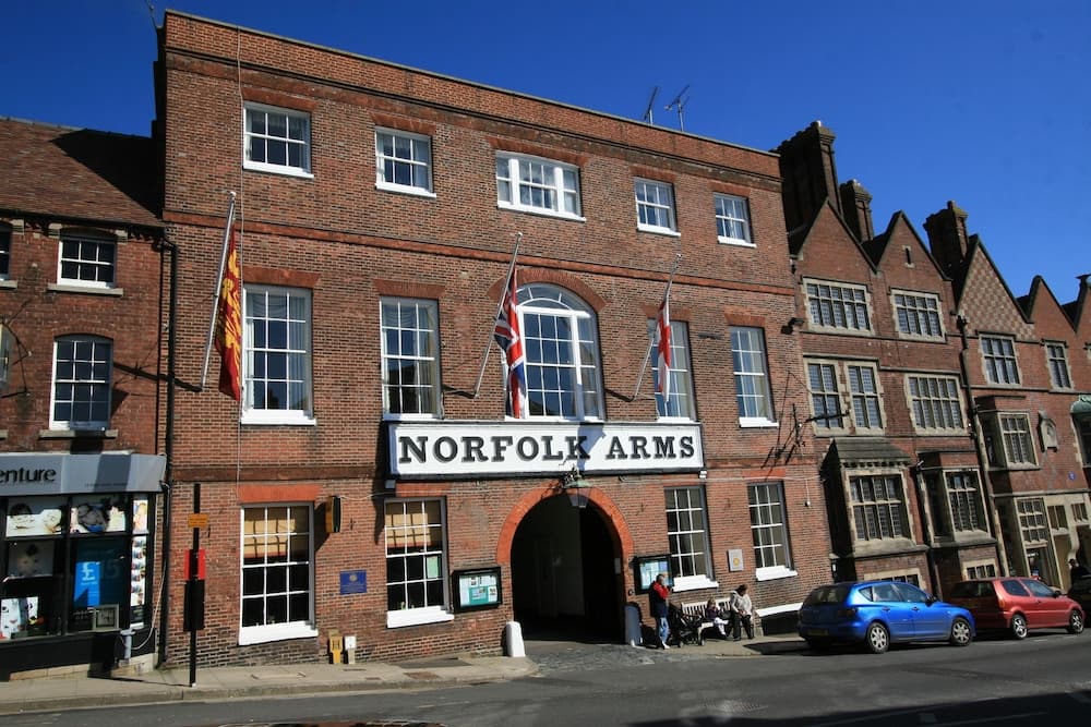 Norfolk Arms main