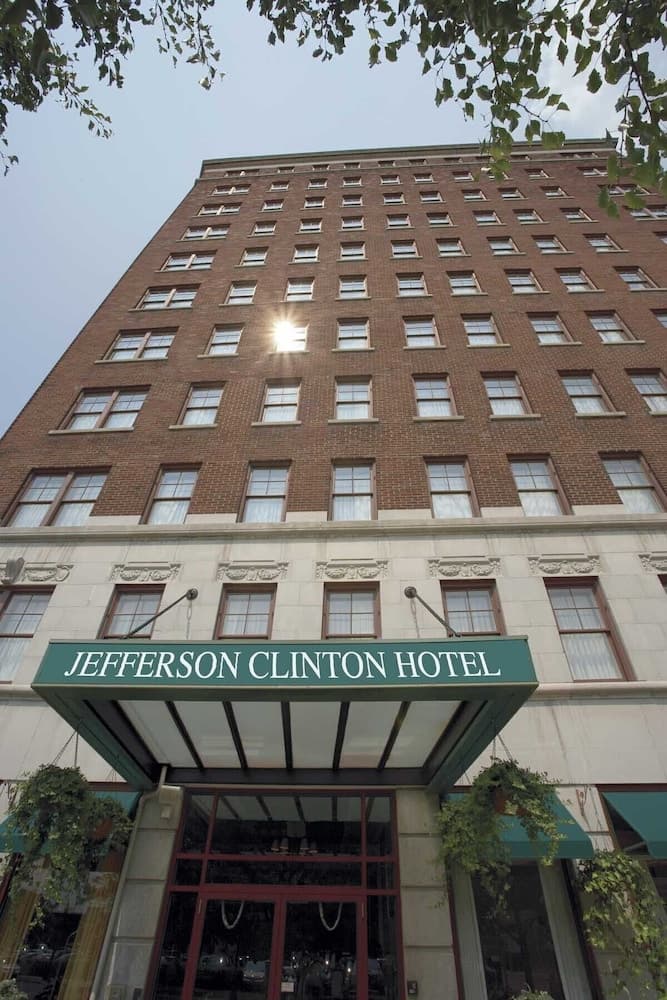 Best Western Syracuse Downtown Hotel & Suites main