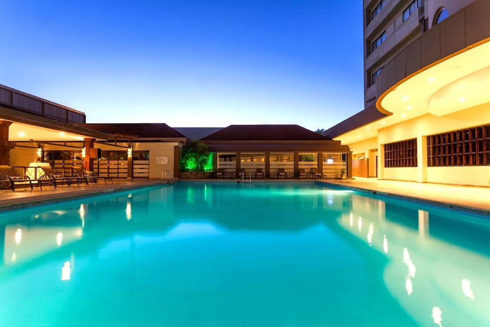 Crowne Plaza San Jose La Sabana main