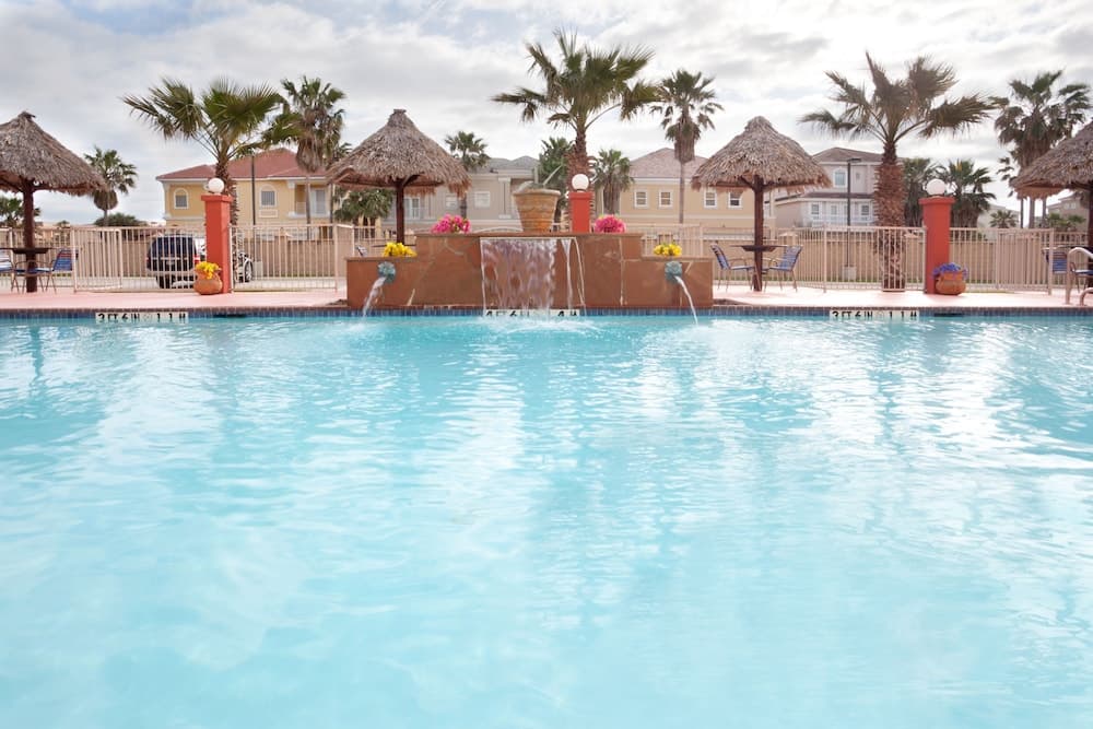 Holiday Inn Express & Suites South Padre Island main