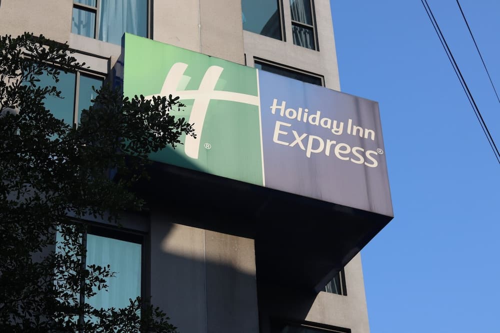 Holiday Inn Express Bangkok Sukhumvit 11 main