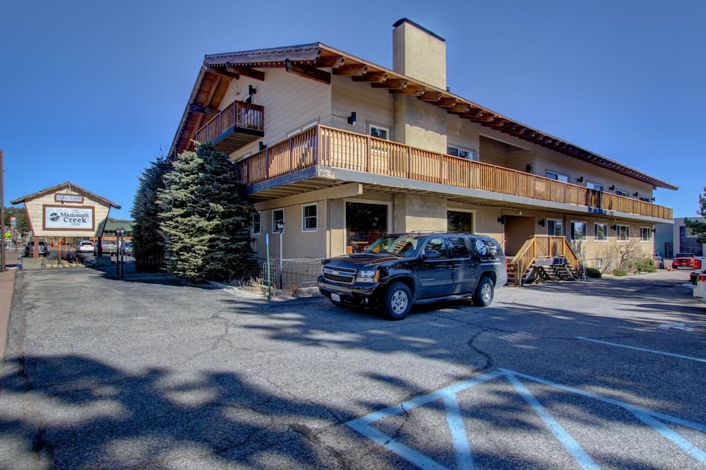 The Mammoth Creek Inn main