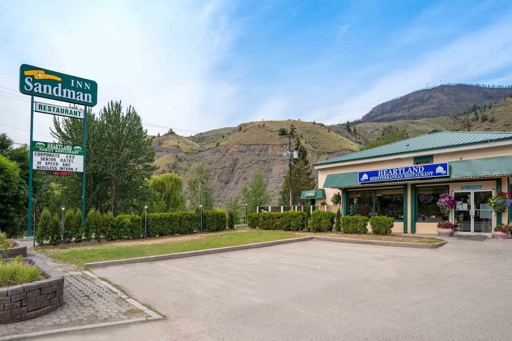 Sandman Inn Cache Creek main