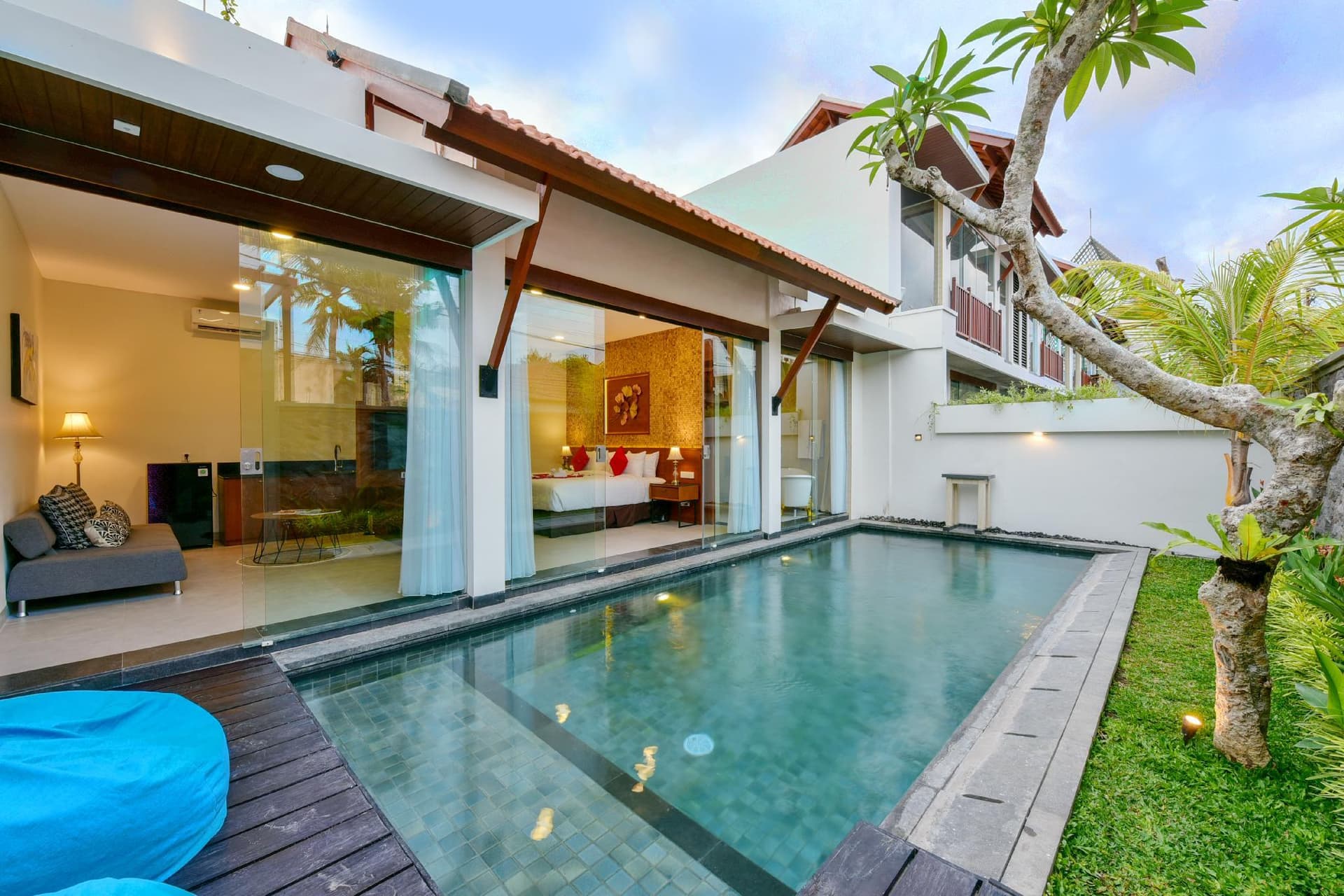 Del Cielo Villa Seminyak main