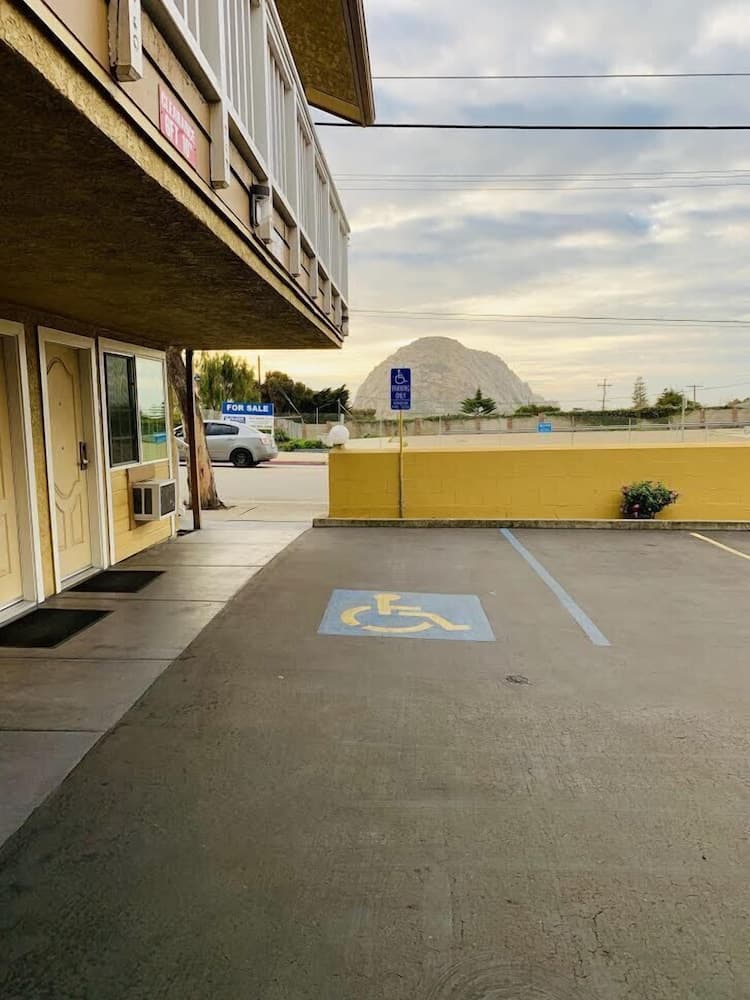 Morro Bay Beach Inn main