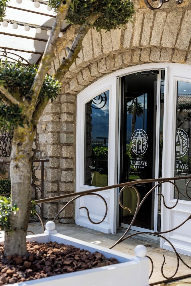 Hotel L'Abbaye Calvi main