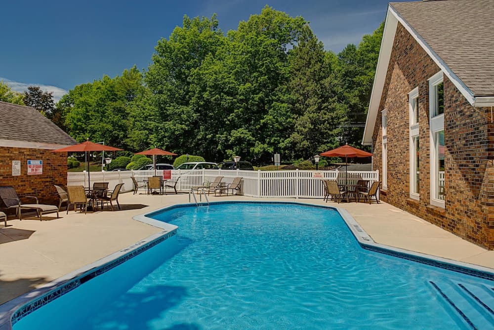 Residence Inn Hartford Windsor main