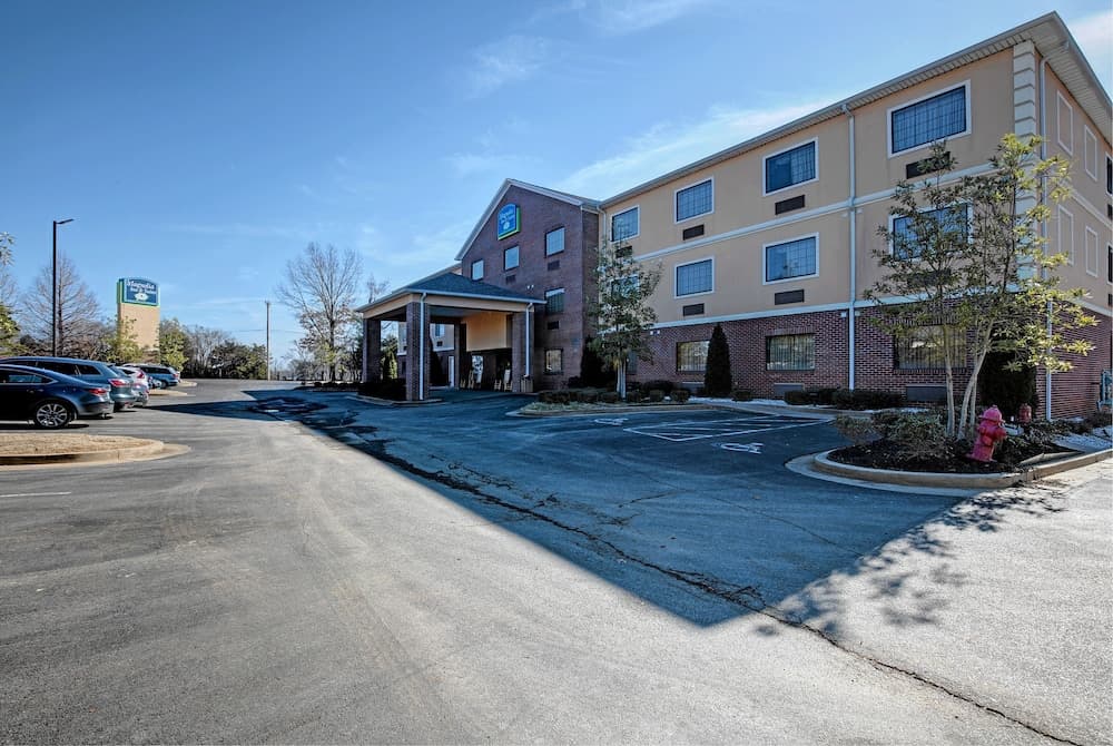 Magnolia Inn And Suites Olive Branch main