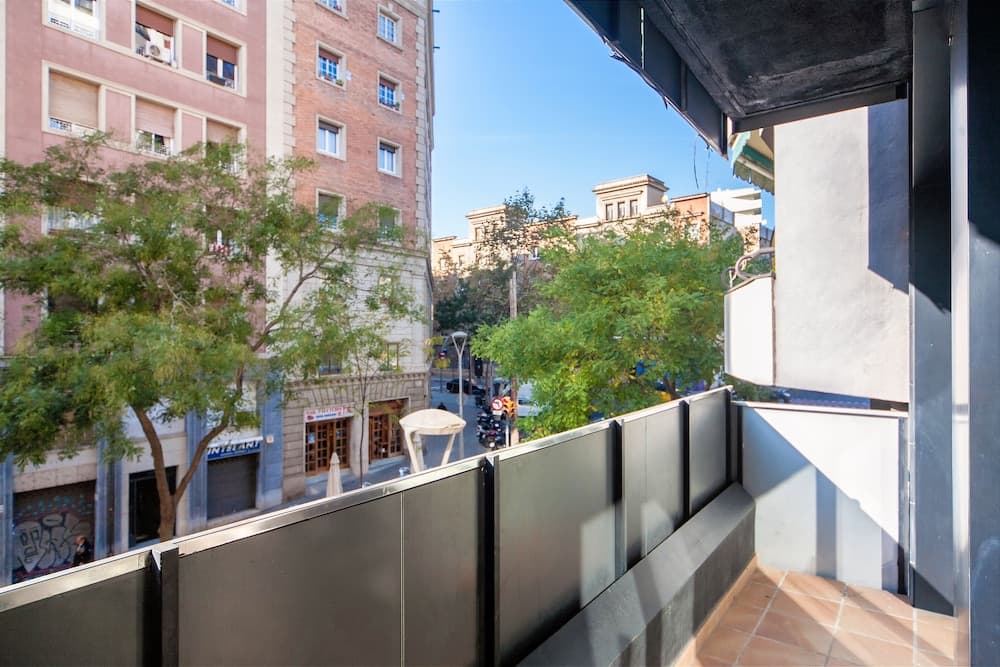 MH Apartments Sant Pau main