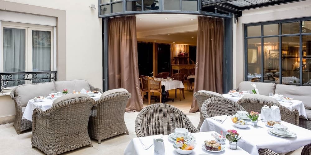 Hotel Chateaubriand main