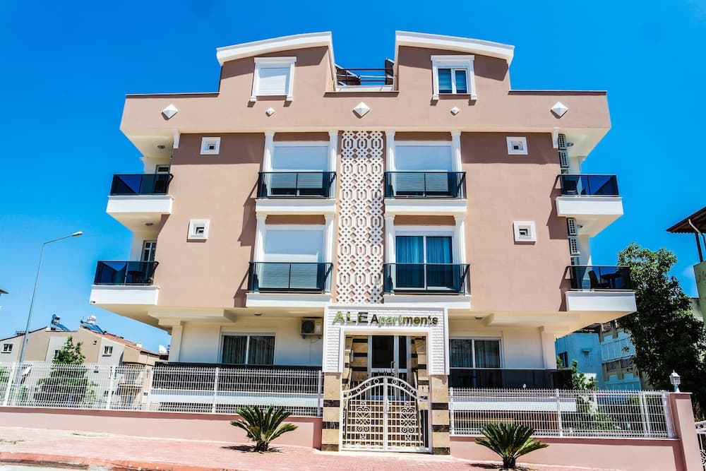 Ale Apartments Hotel main