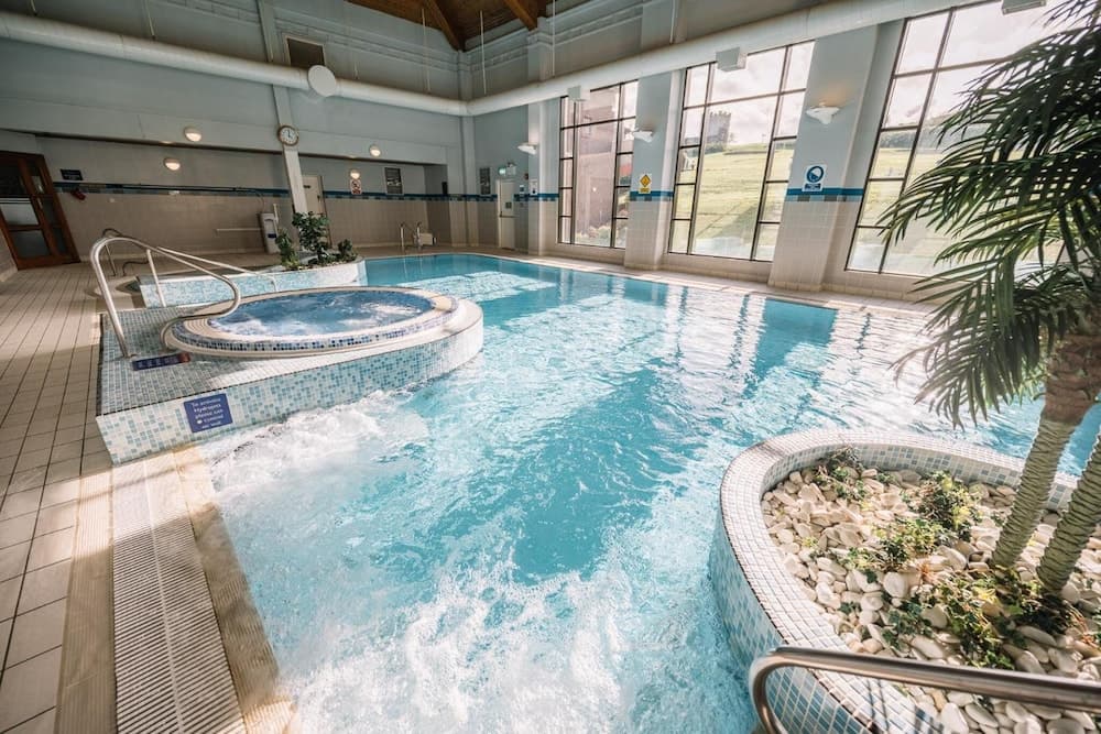 Roe Park Resort main