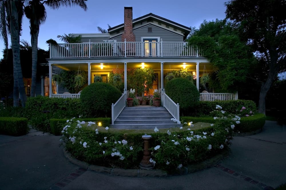 Simpson House Inn main