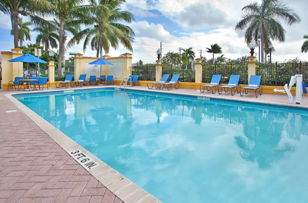 Hilton Garden Inn Boca Raton main