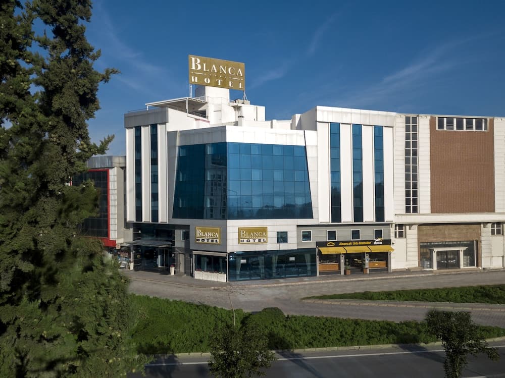 Blanca Hotel main