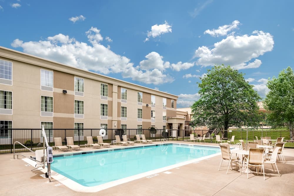 Holiday Inn Johnstown-Gloversville main
