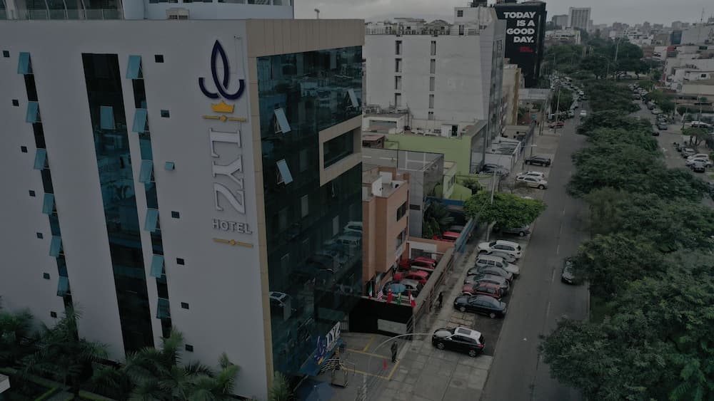Lyz Business Hotel main
