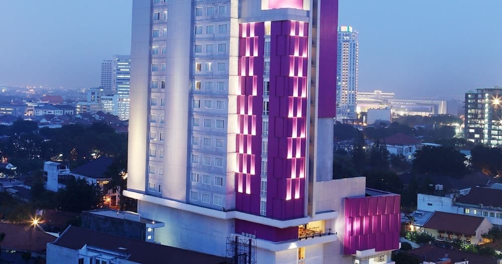 Hotel Santika Premiere Gubeng Surabaya main