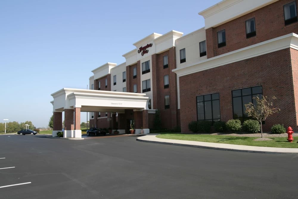 Hampton Inn Stow main