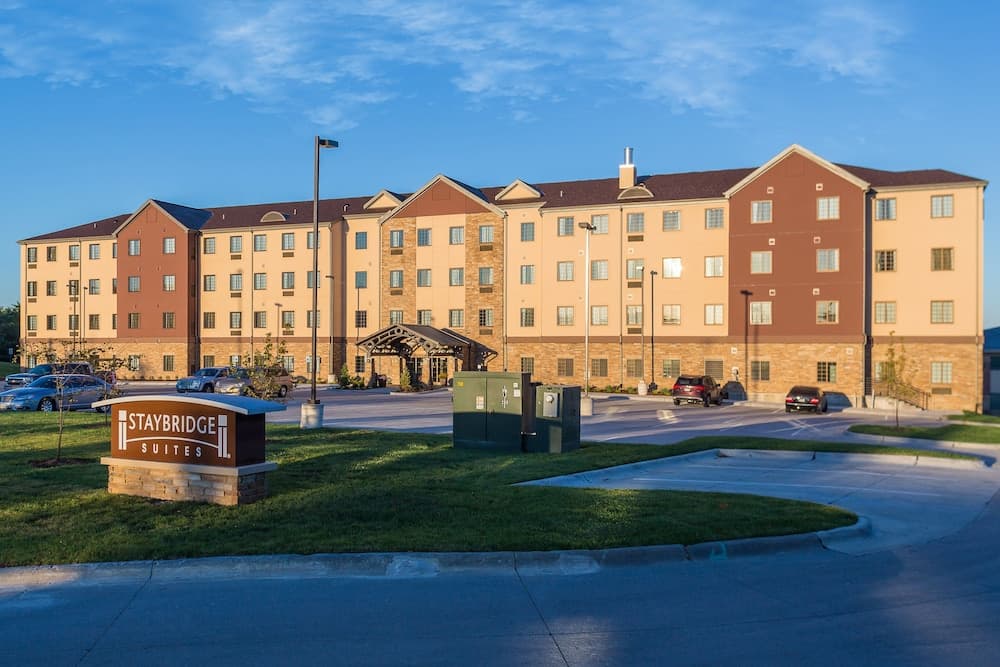 Staybridge Suites Omaha West main