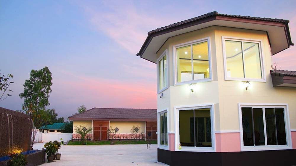 Baan Maesot Boutique Resort main