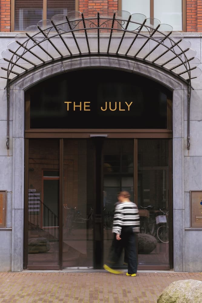 The July - Boat & Co main