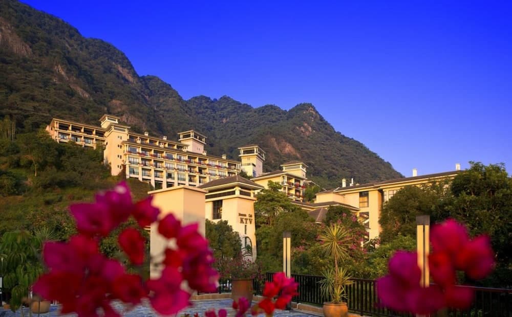 Pattra Resort main