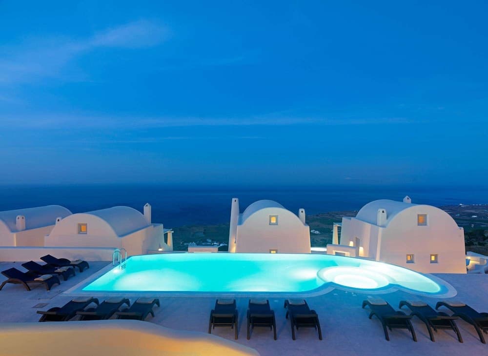 Dome Santorini Resort & Spa main