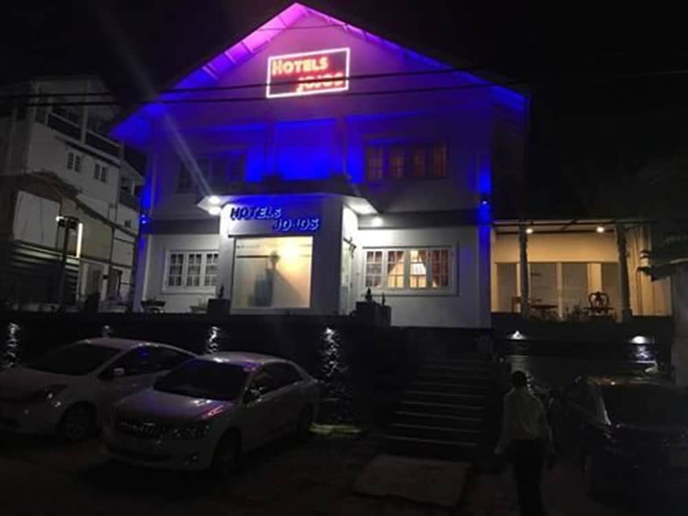 Hotel Jojos main