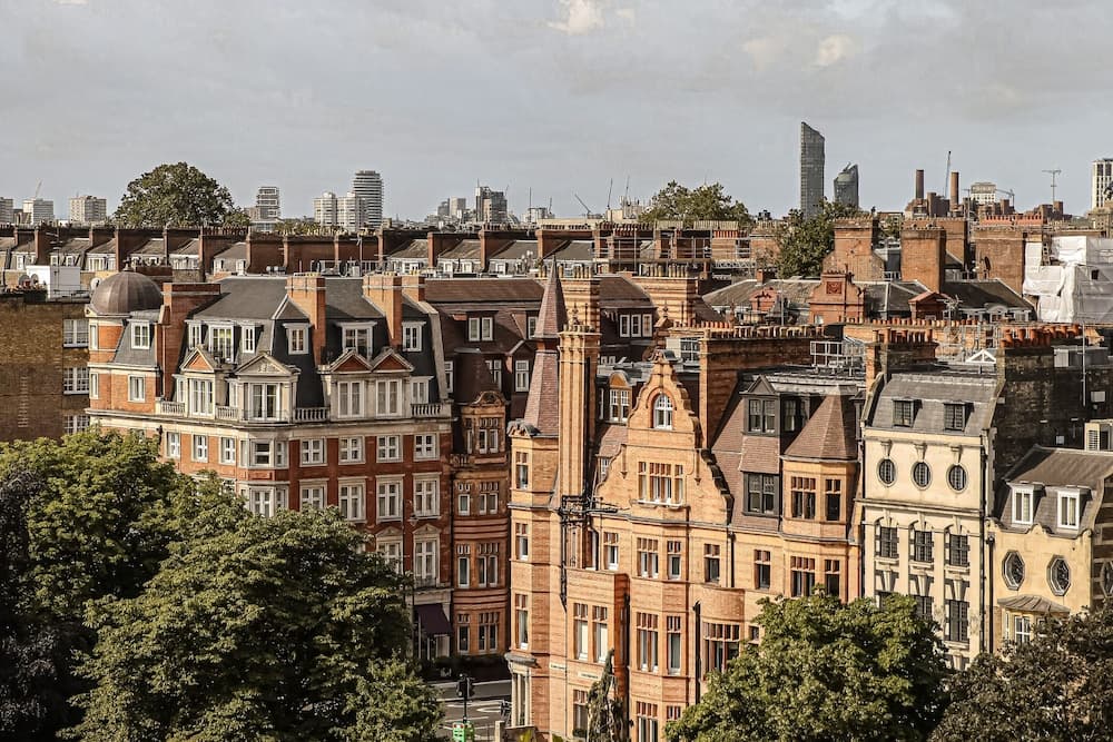 Jumeirah Carlton Tower main